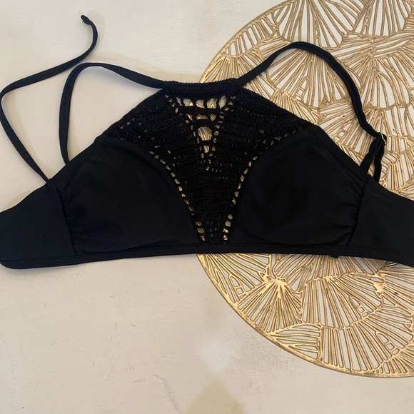 Swim suit top - Picture 1 of 2